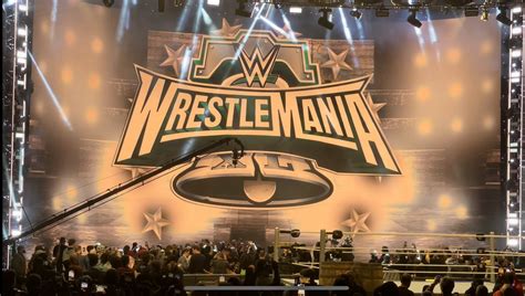 Wwe Wrestlemania 30 Escenario WrestleMania 32 Simple English