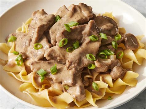 How to Make Beef Stroganoff Sauce That Your Family Will Love