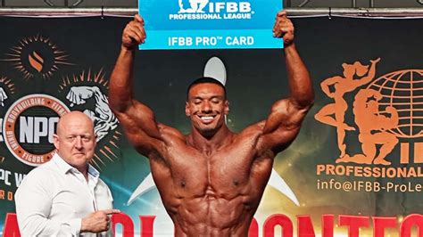 Larry Wheels Earns IFBB Pro Card in Classic Physique