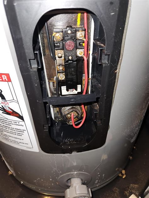 Hot water tank leaking : r/Plumbing