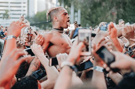 X fighting lol : r/XXXTENTACION