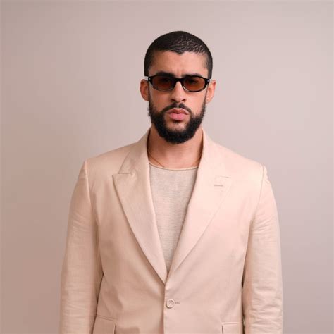 Bad Bunny eating hot wings: When and where to watch his appearance on ...