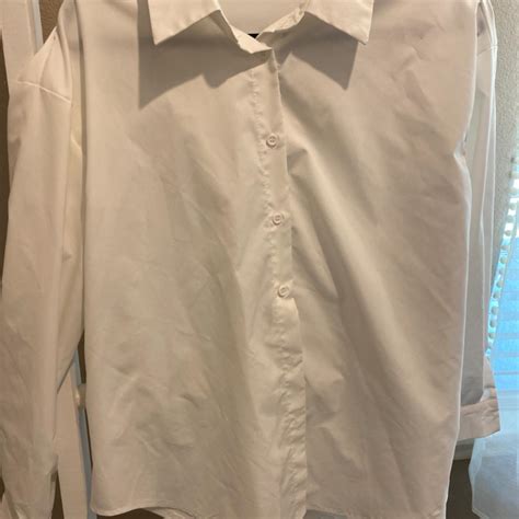 Womens white dress shirt - Depop