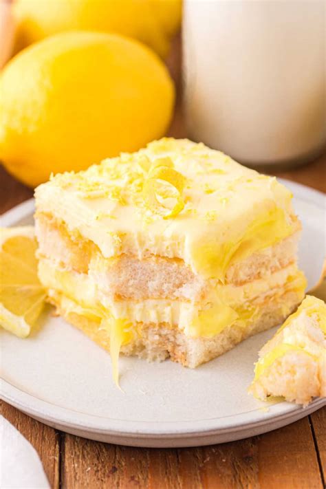 Easy Lemon Tiramisu with Lemon Curd Recipe - Simply Stacie