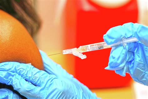 A new COVID variant Stratus (or XFG) spikes