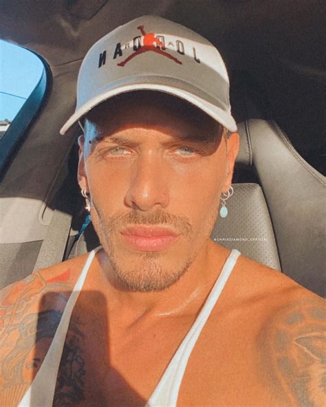 Kat Dennings: Age, Height, Weight, and Body Measurements