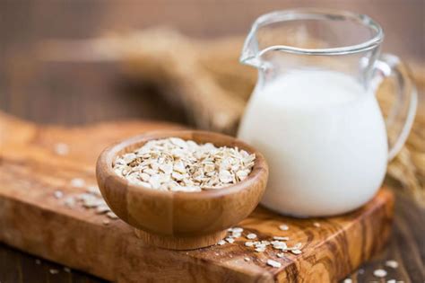 What Does Oat Milk Taste Like? Here’s Everything You Need To Know!