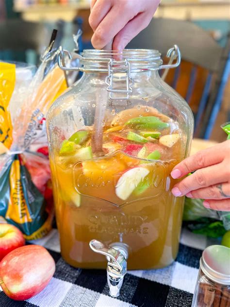 Caramel Apple Cider Jungle Juice - Sweet Tea and Sprinkles