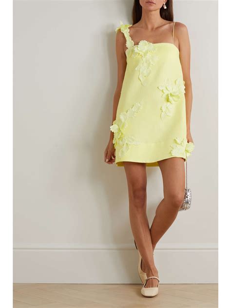 The 2023 Wedding Guest Outfits to Try This Spring/Summer - Found