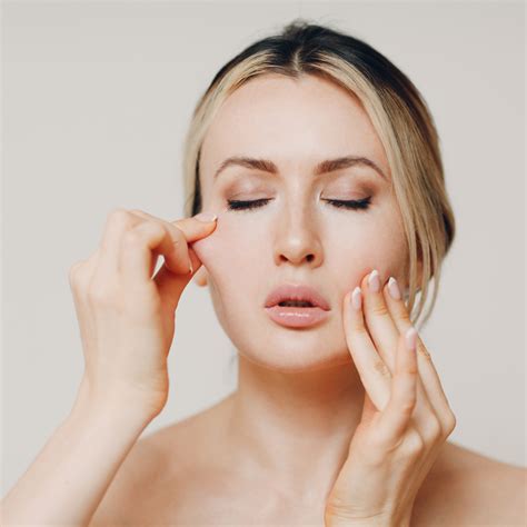 Different Types Of Stretch Marks And Their Common Risk Factors