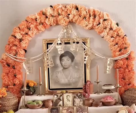 Día de Muertos Ofrenda How-to & Meaning: Hauz & Co. | Evite
