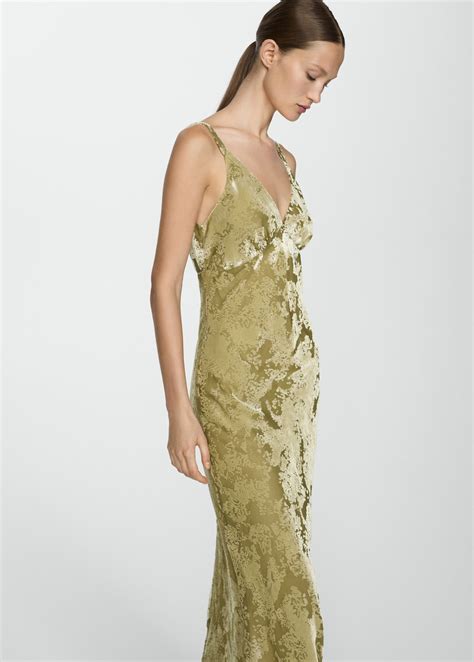 Long dress with velvet details - Women | MANGO China