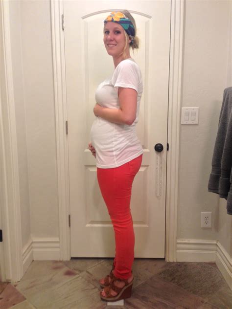 19 weeks pregnant – The Maternity Gallery