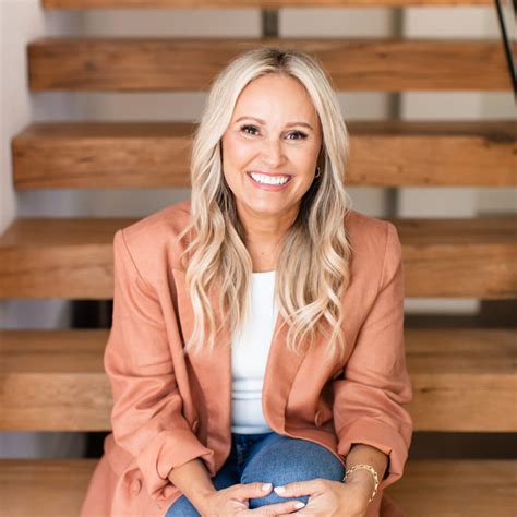 Jennie Allen - Exponential