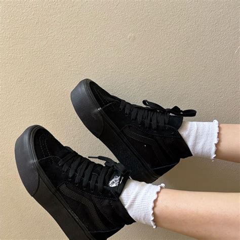 Vans Women's Black Sneakers in 2025 | Shoes too big, Pretty shoes ...