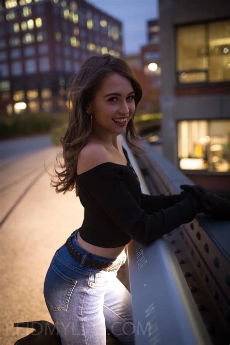 Riley Reid | Scrolller