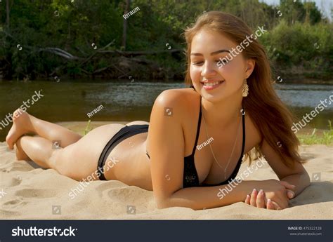 Sexy Girl Bikini Sunning On Beach Stock Photo 475322128 | Shutterstock