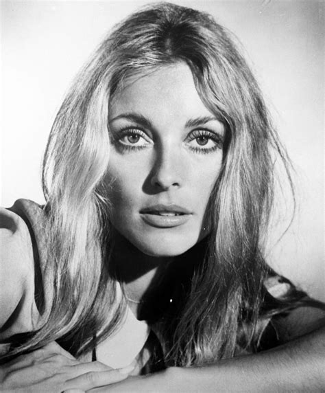 File:Sharon Tate in Eye Magazine, 1969 (cropped).jpg - Wikimedia Commons