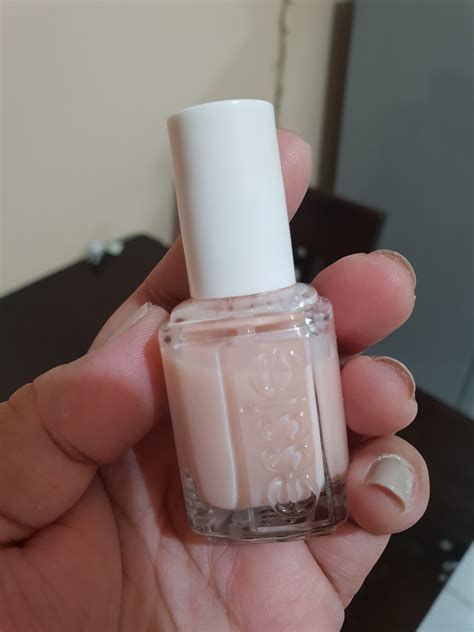 Essie Nail Polish Skinny Dip, Beauty & Personal Care, Hands & Nails on Carousell