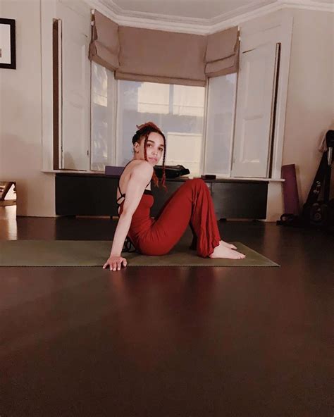 FKA Twigs Nude And Sexy (58 Photos + Videos) | #The Fappening