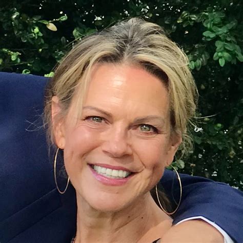 Sara Houston | LinkedIn