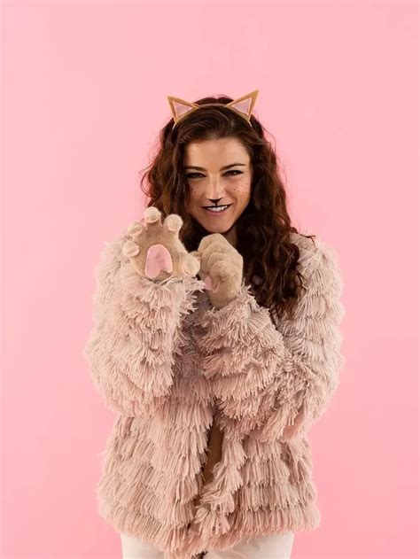 58 Teen Halloween Costume Ideas You'll Love - Brit + Co