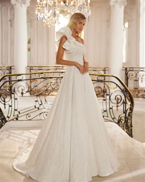 Soline | Minimalist Edit | The Bridal Lounge | Wedding Dress Store Mullingar