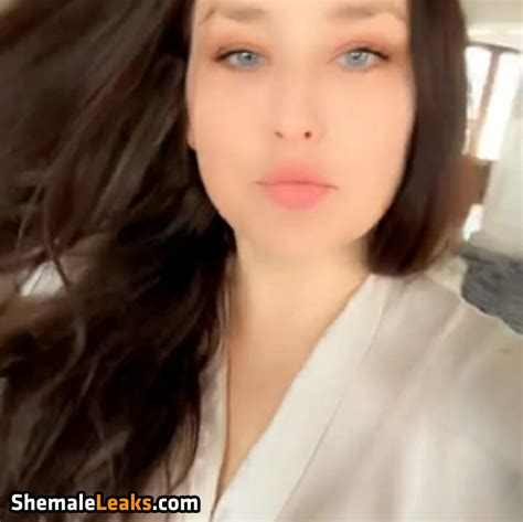 Savanah Roses / savvy_rose / savvyroseof Leaked Nude OnlyFans (Photo 4) - ShemaleLeaks!