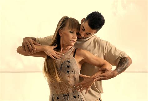What is Bachata? A 20 year dancer weighs in.