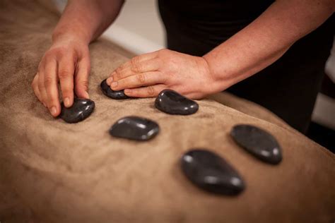 What is a hot stone massage? - Vital Stream