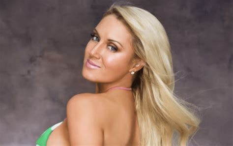 LPGA Tour Star Wore Nothing But 'Body Paint' In Photo - The Spun