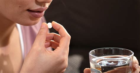 Naltrexone Side Effects: What to Expect When You Start - The Mindful ...