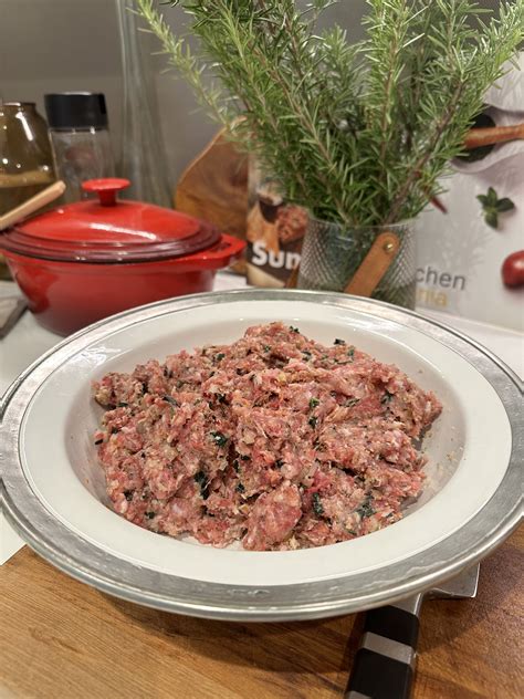 How To Cook Meatballs: Ultimate Guide for Home Cooks