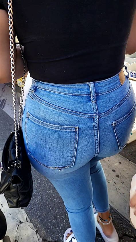 Two big asses in jeans - Tight Jeans - Forum