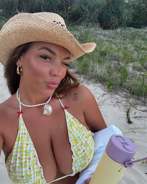 Alanna Pow Onlyfans Leak