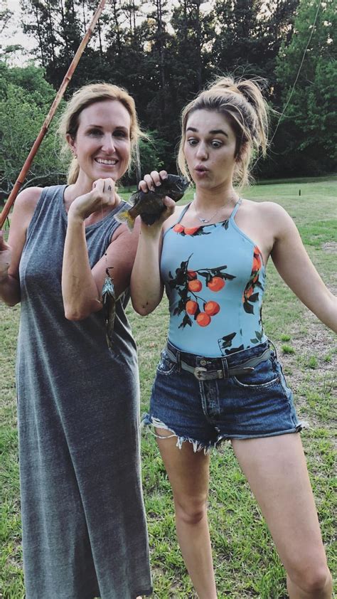 Sexy Mother and Daughter : r/SadieRobertson
