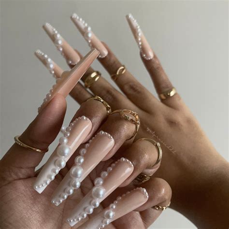 Pearl Nail Art | Pearl nails, Pearl nail art, Pretty acrylic nails
