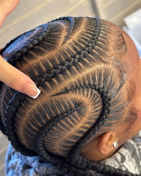 𝗠𝗔𝗬𝗦𝗪𝗔𝗬𝗨𝗞 🇬🇧 on Instagram: "I’ma eat tf out of those stitch braids ...