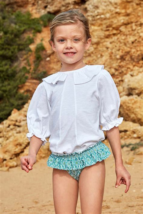 Braguita estampado flor geométrica azul claro | Bikinis para niñas ...