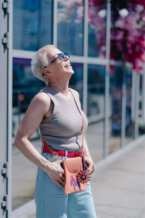 Bend+Over+In+Short+Skirt+Gif Photos, Download The BEST Free Bend+Over ...