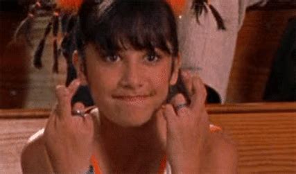 Crossed Fingers Gif - GIFcen