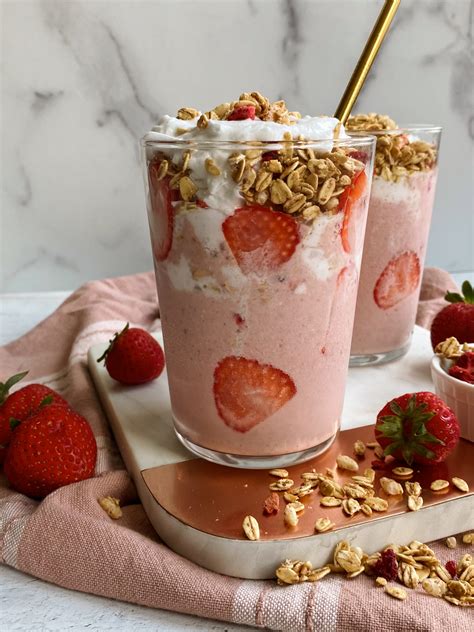 Strawberry Yogurt Smoothie