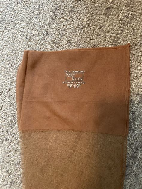 1 Pair Vintage Full Fashioned Nude Garter Stockings 9… - Gem