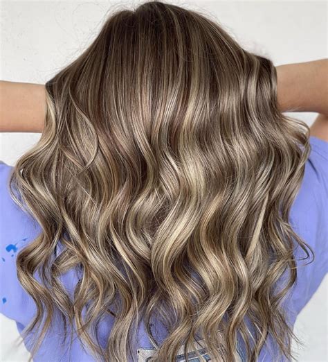 Dirty Blonde Hair With Lowlights