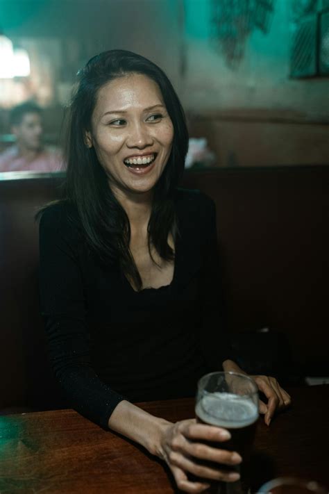 Sexy Movie Seeing Girl Photos, Download The BEST Free Sexy Movie Seeing ...