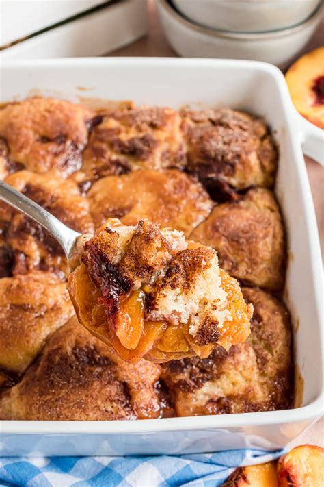 Easy Homemade Peach Cobbler Recipe with Frozen Peaches - Salads Soups ...