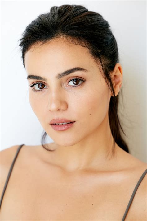 Famous Cuban Actresses 60 Photos - Moonagedaydream.film