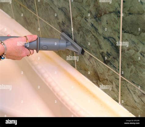 Steam cleaner tiles hi-res stock photography and images - Alamy