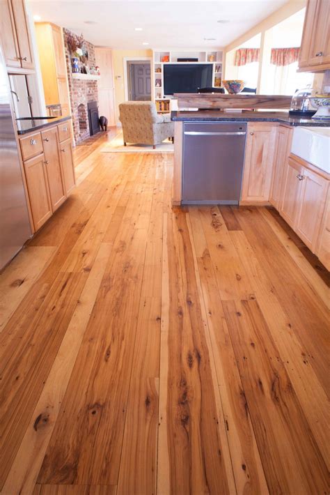 The Benefits Of Natural Hickory Hardwood Flooring - Flooring Designs