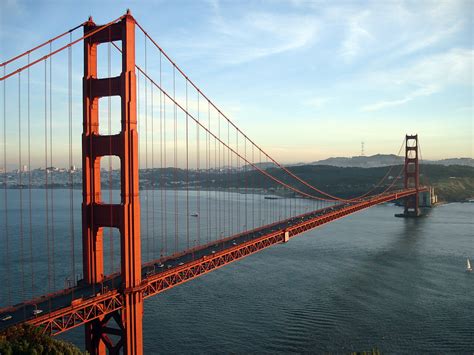 File:GoldenGateBridge-001.jpg - Wikipedia